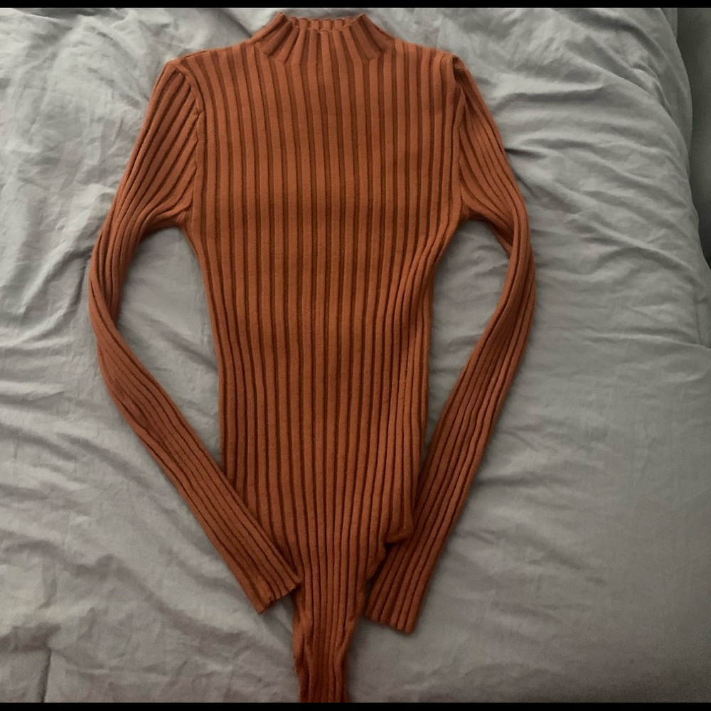 🚨OFFERNOW🚨FORVER 21 MOCK NECK BODYSUIT